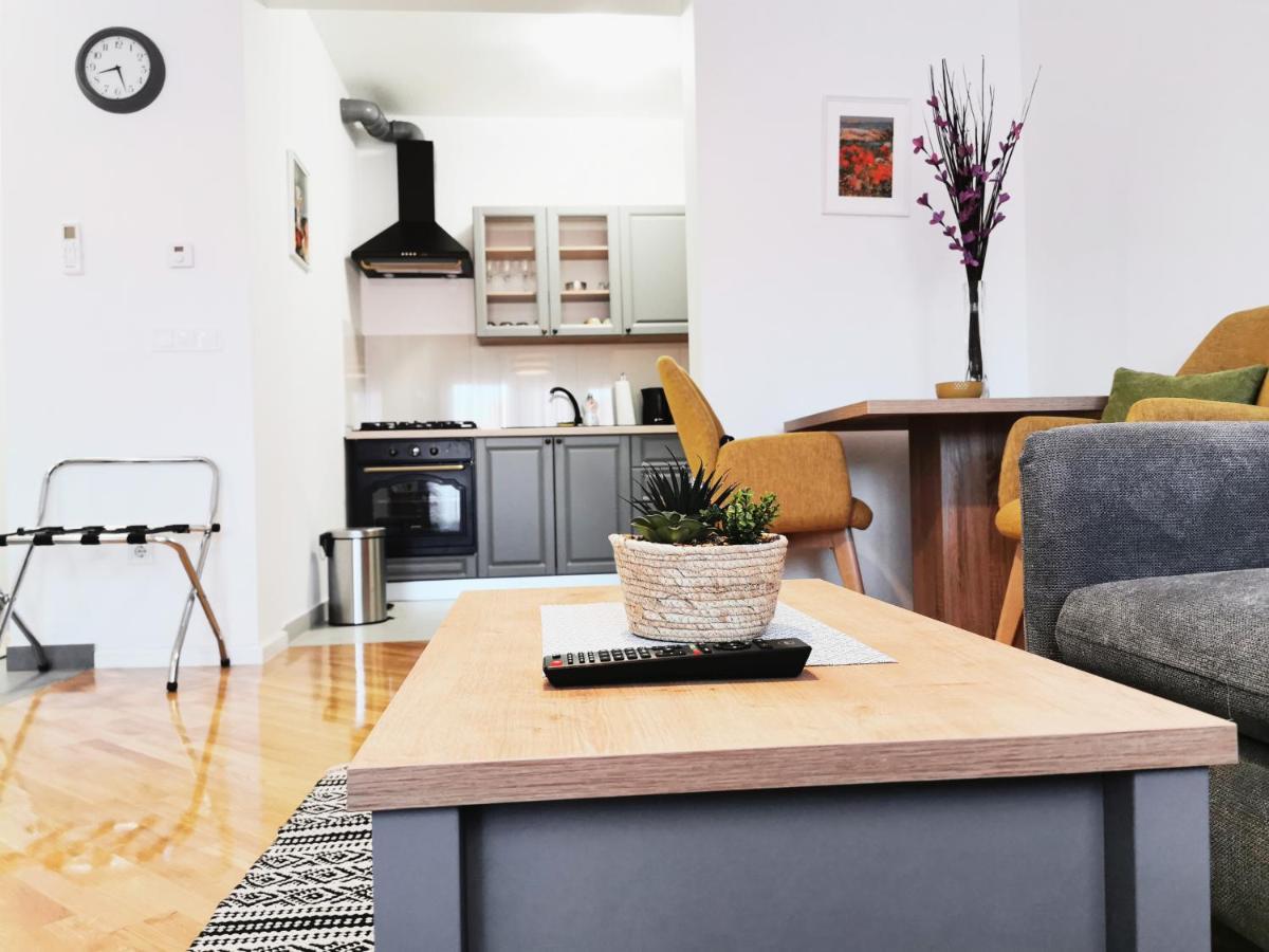 Apartman Angel Осиек Экстерьер фото