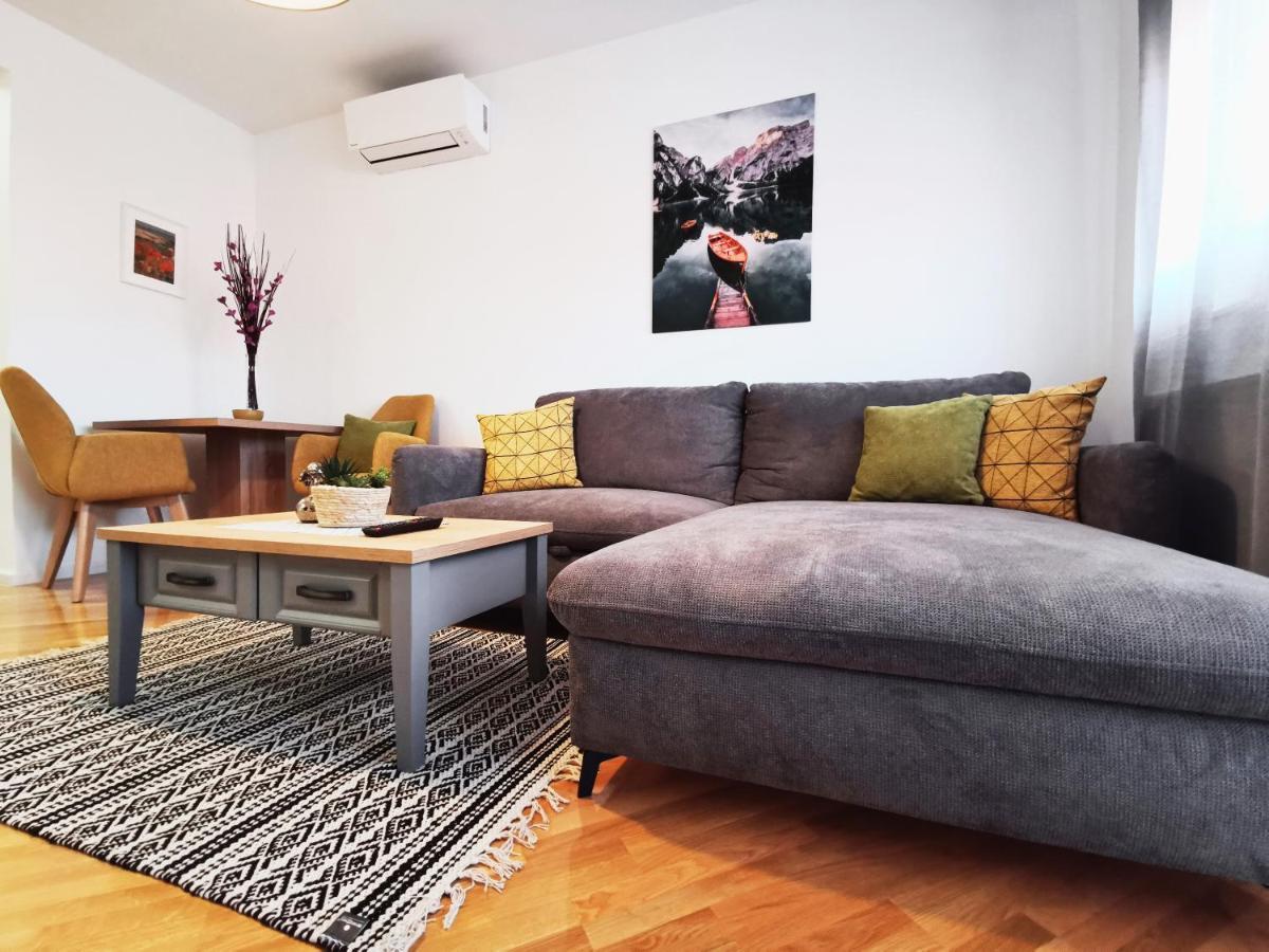 Apartman Angel Осиек Экстерьер фото